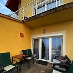 Borostyan Bed & Breakfast 3*