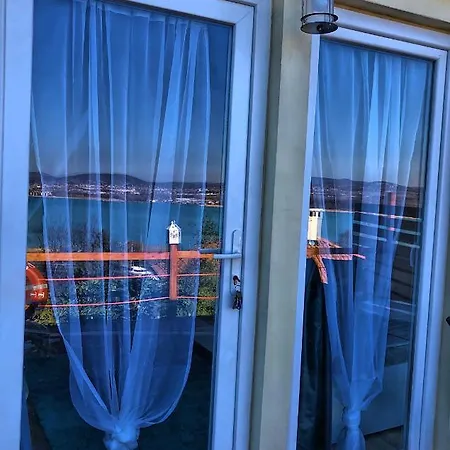 Borostyán Bed & Breakfast 3*