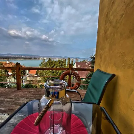 Borostyan فندق مبيت وإفطار 3*