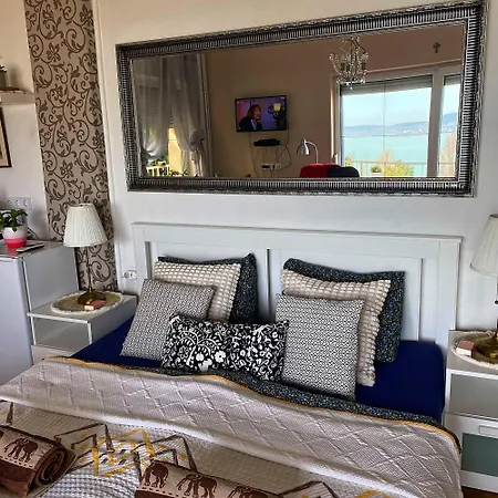 Borostyán Bed & Breakfast 3*