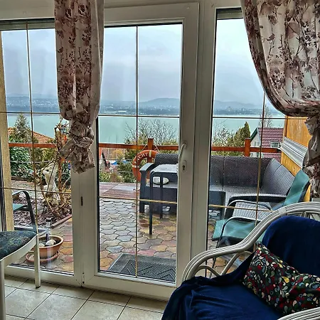 Bed & Breakfast Borostyán Tihany