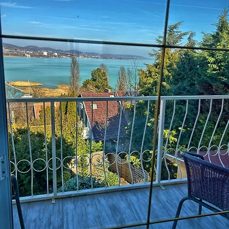 Bed and Breakfast Borostyan Tihany