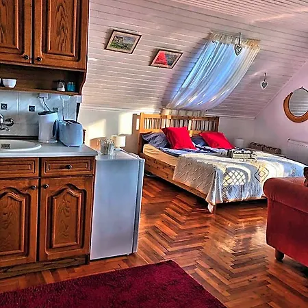 Borostyan Tihany