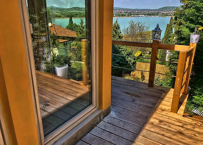 Borostyan Bed & Breakfast 3*