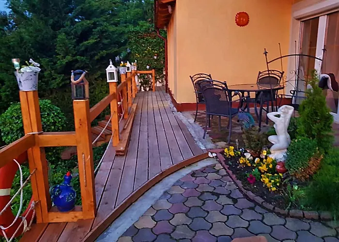 Bed & Breakfast Borostyan 3*