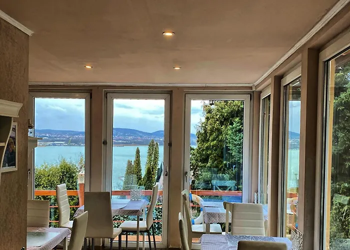 Bed & Breakfast Borostyan Tihany