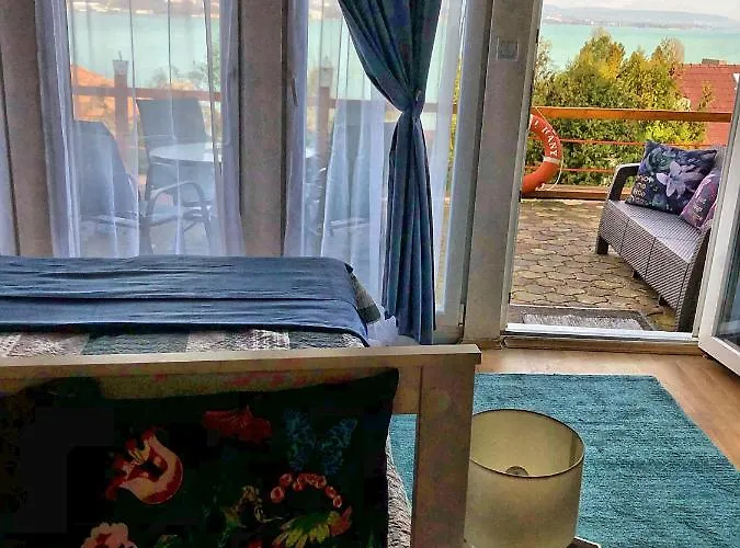 Borostyan Bed & Breakfast