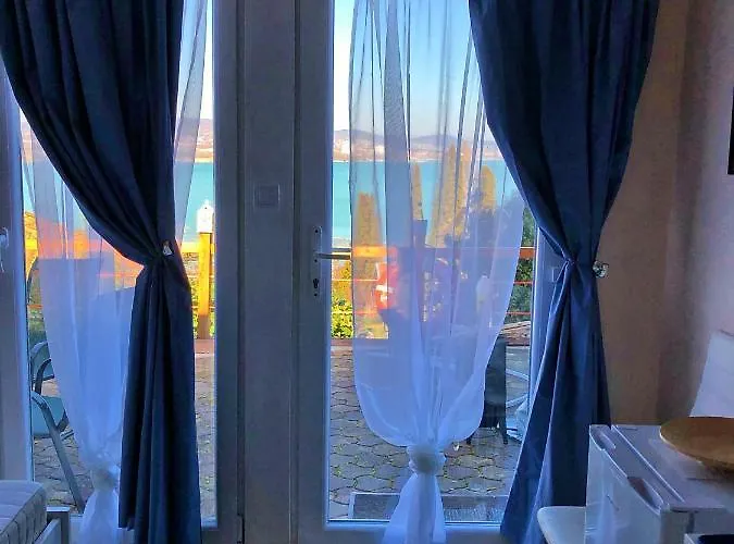 Bed & Breakfast Borostyan 3*