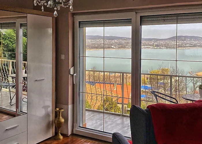 Borostyan Bed & Breakfast