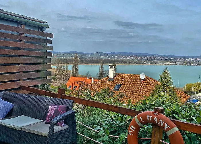 Bed & Breakfast Borostyan 3*